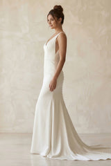 Lucasta Mermaid V-Neck Wedding Dress